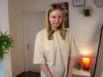 Checkout Chaturbate's Laurendarou laurendarou from Chaturbate