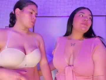 Freechat lexy_and_mia on Chaturbate