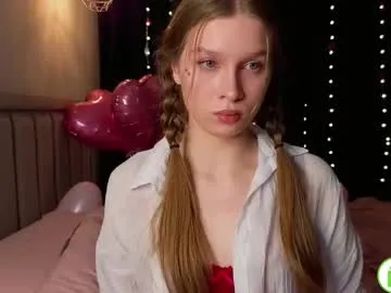 lia_flores — GOAL: tease ass close up [155 tokens left] Hello, I really missed you #shy #natural #feet #blonde #nonude