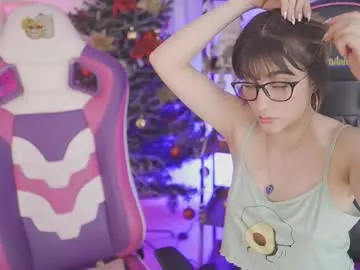 lia_mackenzie on Chaturbate