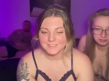 lindseyluxe — FIRST STREAM BACK- GIRL ON GIRL ! #milf #girlongirl  #lesbian  #pussyeating #pussyplay
