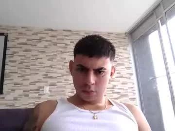lobito_xxxl from Chaturbate
