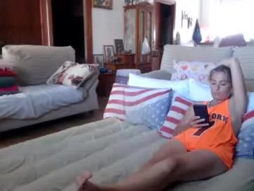 lolahueso on Chaturbate 