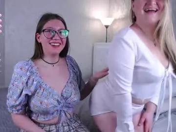 lorifowler on Chaturbate 