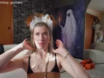 Explore Chaturbate's Lucy_gooosey lucy_gooosey from Chaturbate