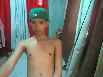 lui_the_fucker — reach my goal to make me cum #asian #softcock #twink #hairyarmpits [975 tokens remaining]