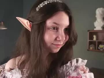 lynngroves on Chaturbate 