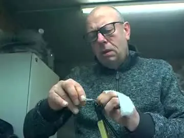 machinegun3dx on Chaturbate