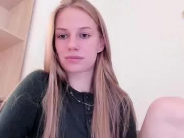 magic_couple13 from Chaturbate