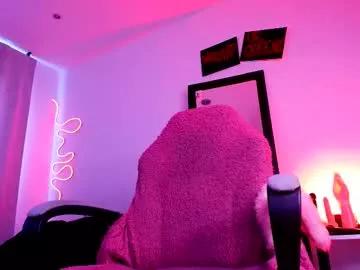 Freechat manuevans10 on Chaturbate