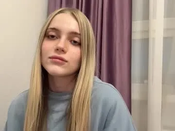 marielademopoulos — GOAL: Kiss cam / Hey hey^^ My name is Sofia i'm #18 yo i'm #new here #skinny #cute #young [15 tokens remaining]