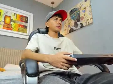 markbowie — GOAL: sexy dance [49 tokens remaining] Welcome to my room! #feet #18 #teen #lovense #new