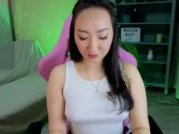 marydixis — Hey sweety! How's life?  ^^ Goal: Lick finger close to cam [5 tokens remaining] #asian #new #pantyhose #smalltits #feet