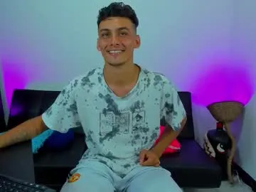 max_wild01 on Chaturbate