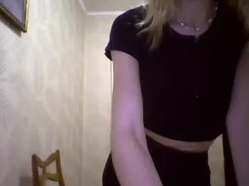 maybellebombich — GOAL: show legs [19 tokens remaining] Guys let's have some fun, I'm very hot! <3 #squirt #anal #18 #blonde #bigboobs