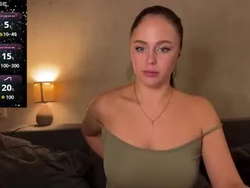 megan_nilson — GOAL: nude [700 tokens remaining] Welcome to my room! stockings #bigass #findom #lovense #pantyhose