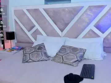 mia_velez1