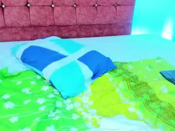 mishell_lovely on Chaturbate