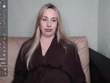 monika_luire from Chaturbate