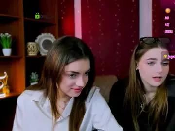 moon_shine25 from Chaturbate