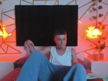 nascary_fox on Chaturbate