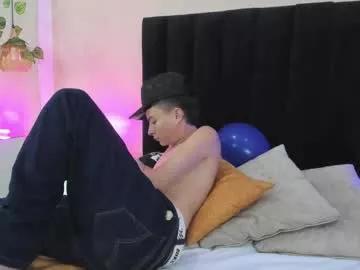 nascary_fox on Chaturbate