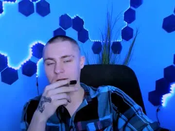 naughty_brandon — flash dick [100 tokens remaining]