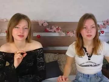 nelliewaters on Chaturbate