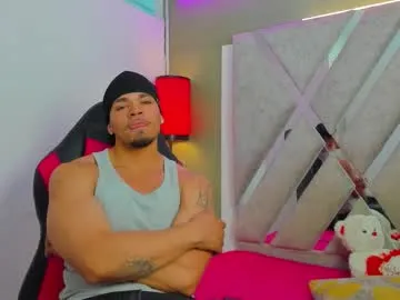 nico_blaze7 — GOAL: show cum [1500 tokens remaining] Welcome to my room! #muscle #findom #latino #bigcock #smoke