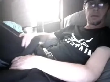 nineinchbronco — Freechat on Chaturbate