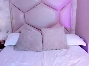 Freechat noa_butterfly on Chaturbate