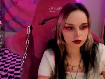 pineapple_dope — nude [956 tokens left] pvt openroll the dice 33tks! #feet #pantyhose #bigass #ahegao #goth #daddy