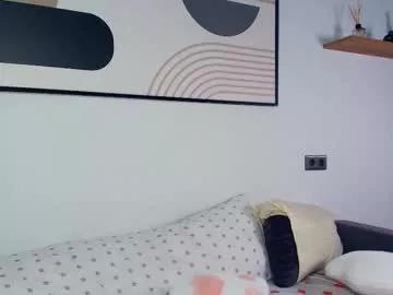 Naked Polly_bee wants you to fuck her body now polly_bee from Chaturbate