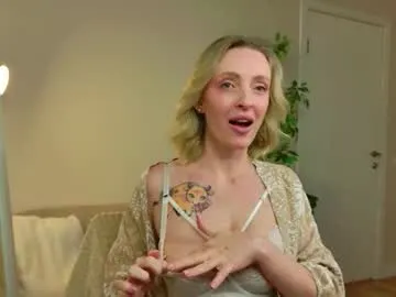 ray_caster on Chaturbate