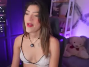 renatamason — Spit Boobs + Massage  #dirty #slave  #new  #slut #skinny [66 tokens remaining]