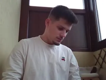 roberto_twink1 — hello guys <3  #twink #big #bigcock #young [1893 tokens remaining]
