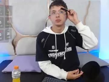 rooy_tay from Chaturbate