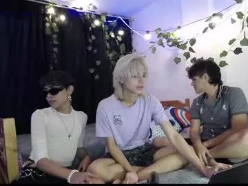 santy_kitty on Chaturbate