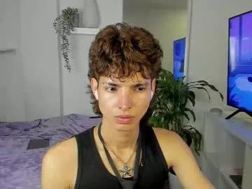 santy_kitty on Chaturbate