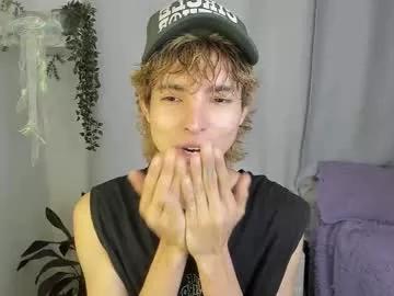 santy_kitty on Chaturbate