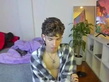 santy_kitty on Chaturbate