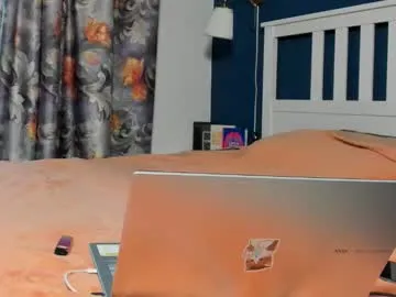 santythousand on Chaturbate