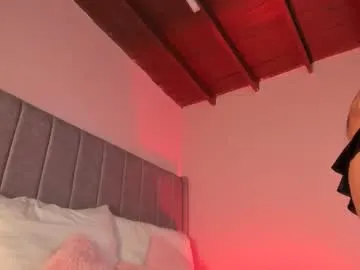 sarigarcia — PLUG ANAL AND DOGGY [63 tokens left] COME PLAY HARD WITH ME!  #latina #bigass #deepthroat #fuckmachine #anal