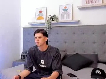 sebastamayo_ — Freechat on Chaturbate