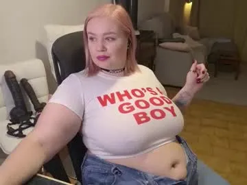 showmebbw — COME GET DIRTY WITH CURVY MOMMY I'm QOS  interracial, small dicks, sissies and cucks are very welcum #bbw #sph #curvy #mommy #milf [19 tokens remaining]