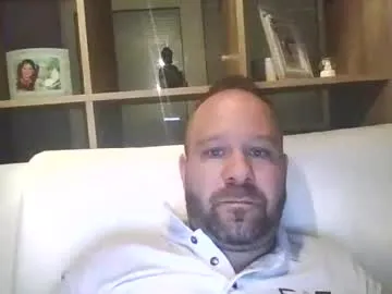 smallbuthard35 — Freechat on Chaturbate