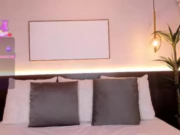 solavelar on Chaturbate