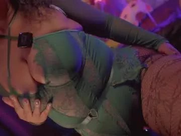 succubus_rosemilk on Chaturbate 