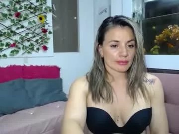 sweetfantasyy69 on Chaturbate 