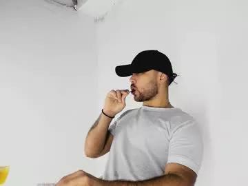 Naked tommy_sccott from Chaturbate tommy_sccott from Chaturbate